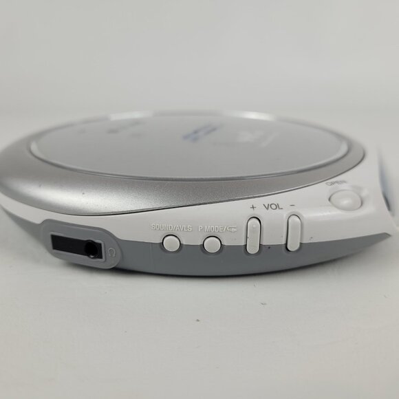 PARTS ONLY Sony Walkman D-NE509 Atrac3plus Mp3 CD CDR CDRW Vintage - Picture 2 of 9